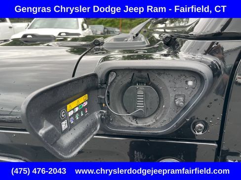 Used 2024 Jeep Wrangler Unlimited AWD/4WD image 37
