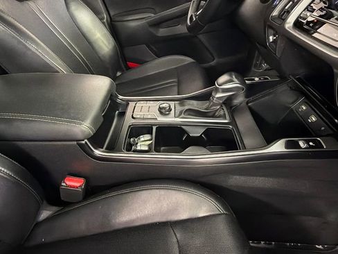 Used 2023 Kia Sorento S w/ Panoramic Sunroof Package FWD image 40