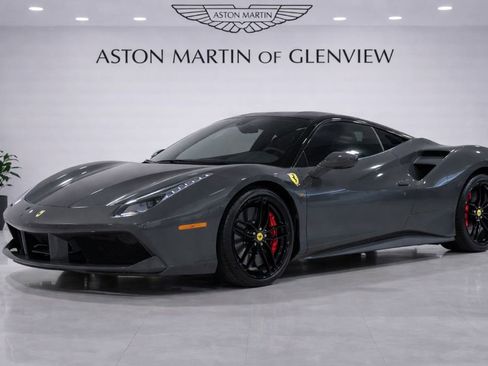 Used 2018 Ferrari 488 GTB image 1