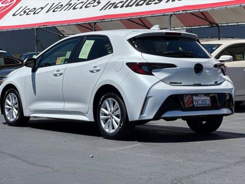 Certified 2025 Toyota Corolla SE FWD image 7