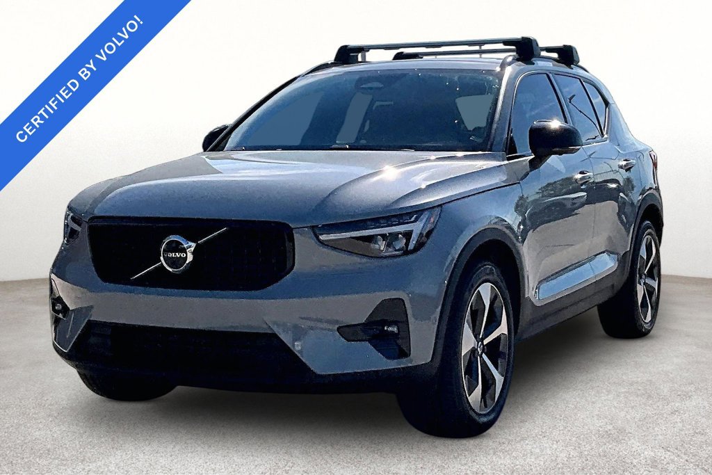 Used 2024 Volvo XC40 B5 Plus w/ Protection Package Premier AWD/4WD image 12