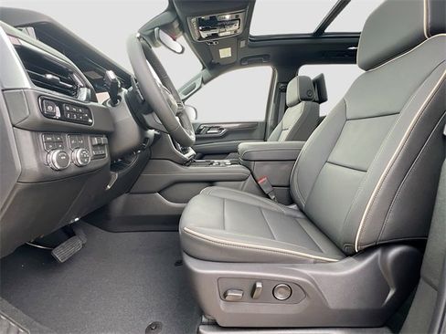 New 2026 GMC Yukon XL Elevation image 15