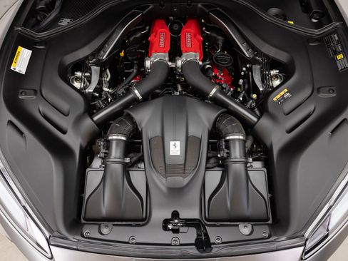 Certified 2023 Ferrari Portofino M RWD image 99