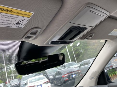 Used 2025 Honda Pilot Touring image 30