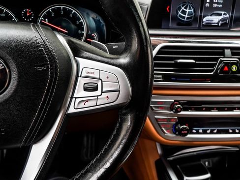 Used 2019 BMW 750i xDrive w/ Executive Package image 33