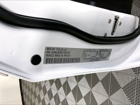 New 2026 Jeep Compass Limited image 9