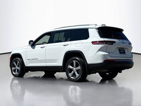 Used 2022 Jeep Grand Cherokee L Limited AWD/4WD image 14