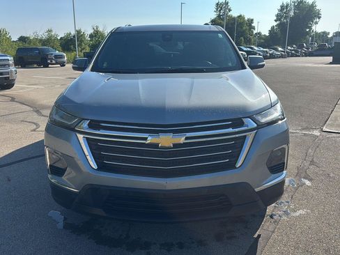 Used 2023 Chevrolet Traverse LT FWD image 8