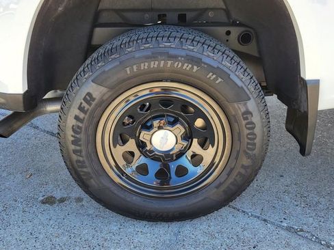 Used 2025 Chevrolet Colorado W/T w/ WT Convenience Package II image 28