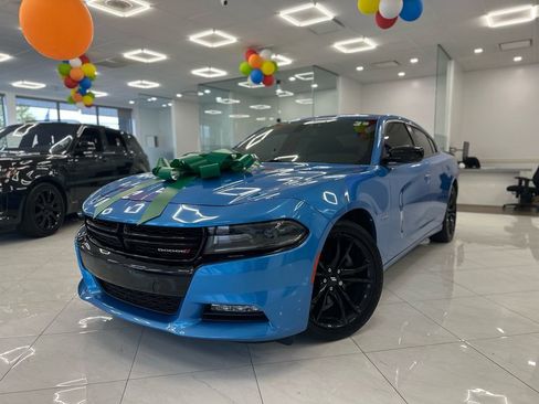 Used 2018 Dodge Charger R/T w/ Plus Group image 1