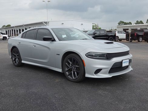 Used 2023 Dodge Charger R/T w/ Blacktop Package RWD image 8