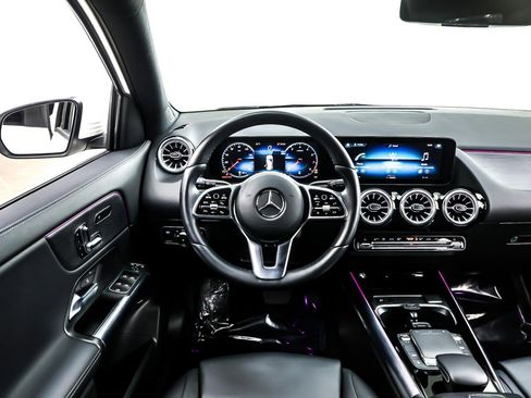 Certified 2023 Mercedes-Benz GLA 250 4MATIC w/ Premium Package image 5