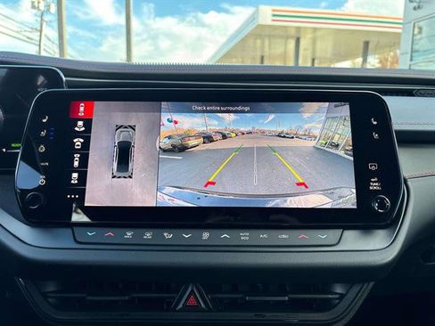 Used 2025 Dodge Charger Scat Pack w/ Track Pack image 21