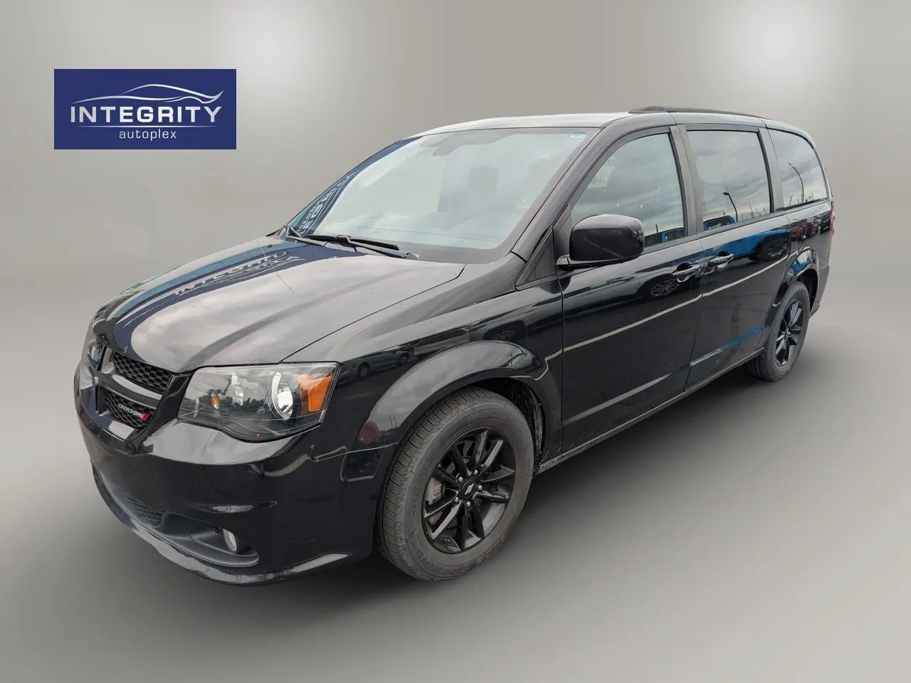 Used 2019 Dodge Grand Caravan GT FWD image 1