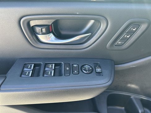 Certified 2023 Honda Pilot EX-L image 15