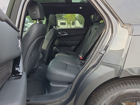 New 2026 Land Rover Range Rover Velar Dynamic SE image 5