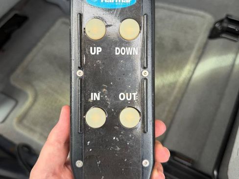 Used 2010 Toyota Tundra 2WD CrewMax image 13