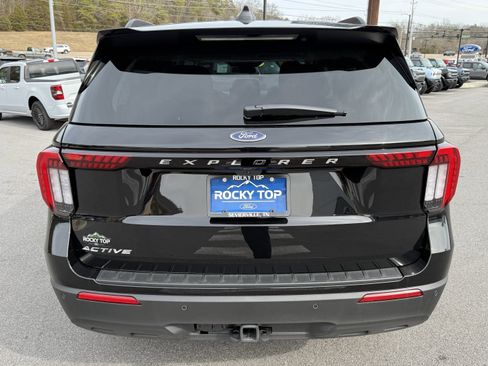 New 2026 Ford Explorer Active image 6