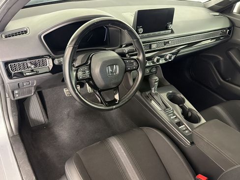 Used 2022 Honda Civic Sport image 4