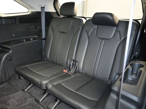 Used 2021 Kia Sorento S image 22