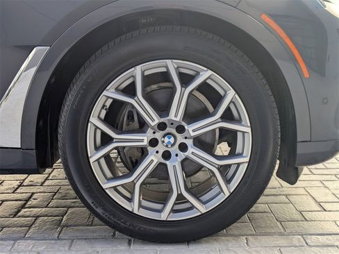 Used 2020 BMW X7 xDrive40i w/ Premium Package image 11