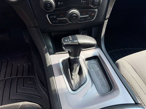 Used 2023 Dodge Charger SXT RWD image 16