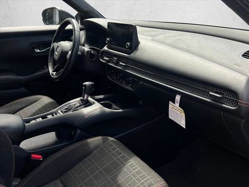 Used 2024 Honda HR-V Sport image 17