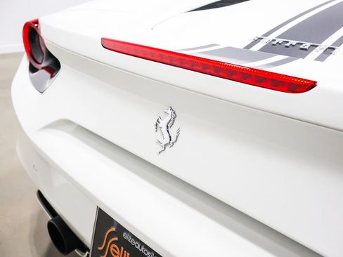 Used 2017 Ferrari 488 Spider RWD image 98
