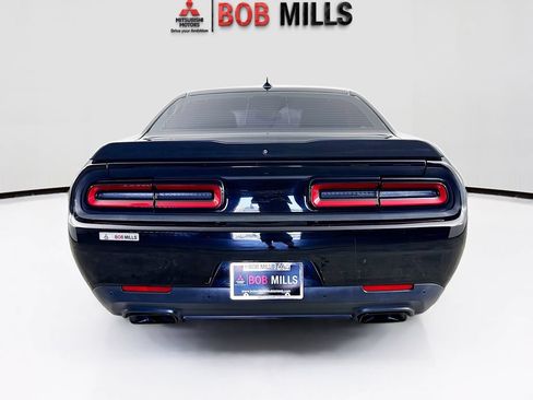 Used 2016 Dodge Challenger R/T Scat Pack w/ Driver Convenience Group RWD image 6