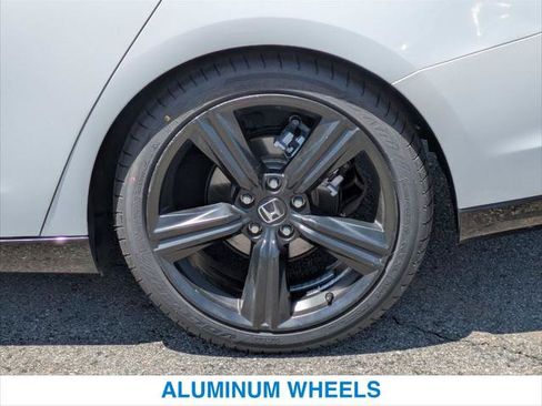 Used 2023 Honda Accord Sport image 11