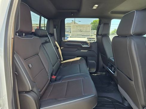 New 2026 GMC Sierra 3500 Denali w/ Denali Reserve Package AWD/4WD image 12