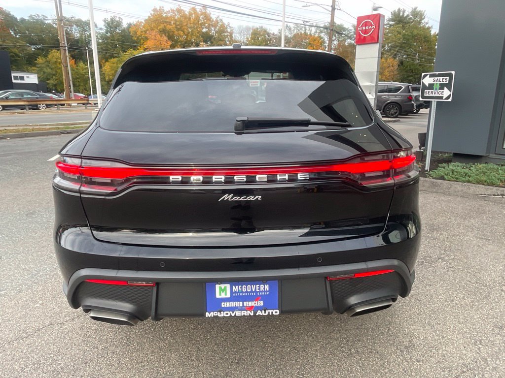 Used 2023 Porsche Macan AWD/4WD image 7