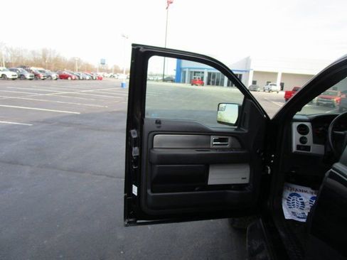 Used 2012 Ford F150 Raptor w/ Raptor Luxury Pkg image 17