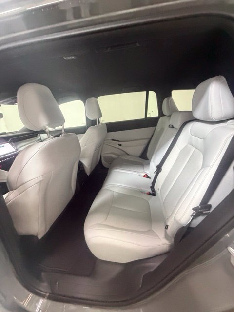 New 2027 Jeep Cherokee Laredo AWD/4WD image 24