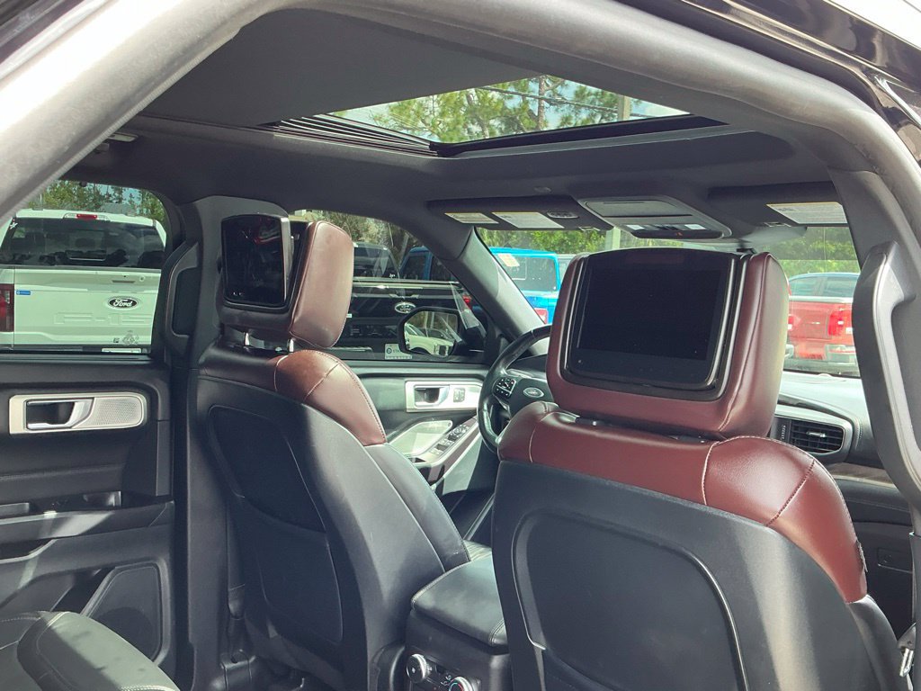 Used 2020 Ford Explorer Platinum w/ Premium Technology Package AWD/4WD image 20