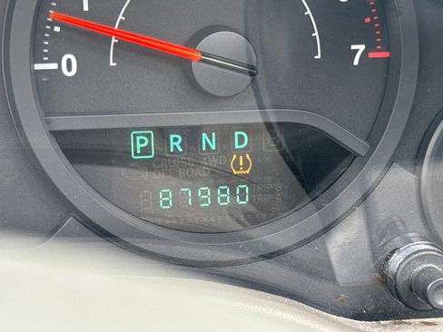 Used 2009 Jeep Wrangler X AWD/4WD image 6