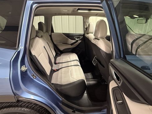 Used 2019 Subaru Forester Premium w/ All-Weather Package image 12