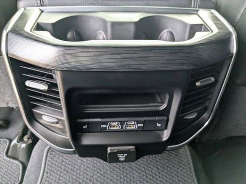 Used 2024 RAM 2500 Laramie w/ Night Edition image 19