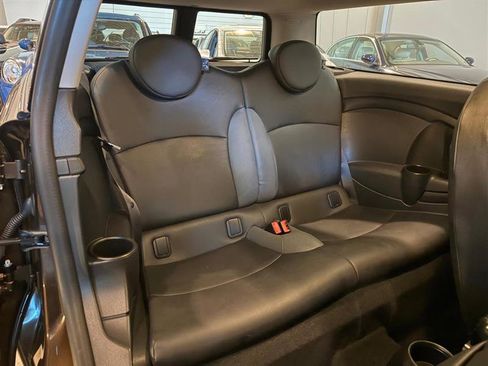Used 2010 MINI Cooper Clubman Hardtop image 17