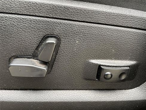 Used 2022 RAM 1500 Classic Warlock w/ Electronics Group AWD/4WD image 13