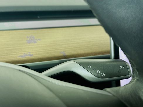 Used 2024 Tesla Model Y Long Range image 23