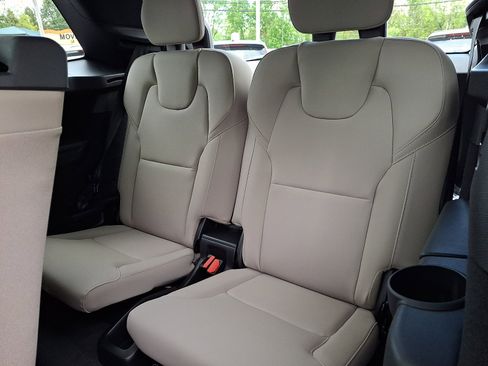 New 2026 Volvo XC90 B5 Core w/ Protection Package Premier AWD/4WD image 6