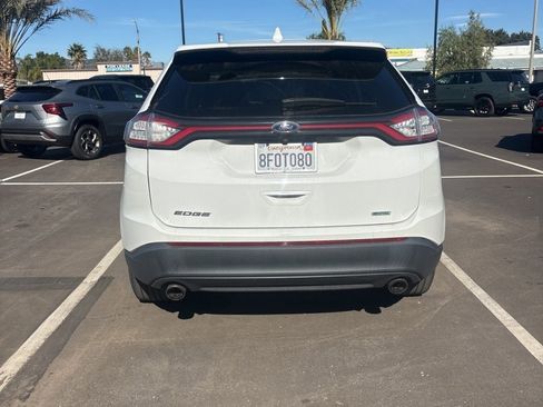 Used 2018 Ford Edge SE image 8