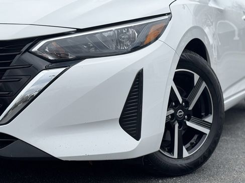 Used 2024 Nissan Sentra SV image 5