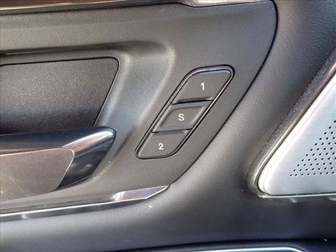 Used 2021 RAM 1500 Limited AWD/4WD image 12