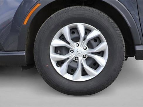 Used 2025 Honda CR-V LX image 9