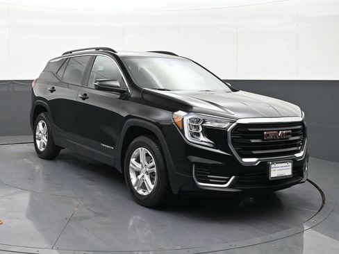 Certified 2023 GMC Terrain SLE w/ Driver Convenience Package AWD/4WD image 7