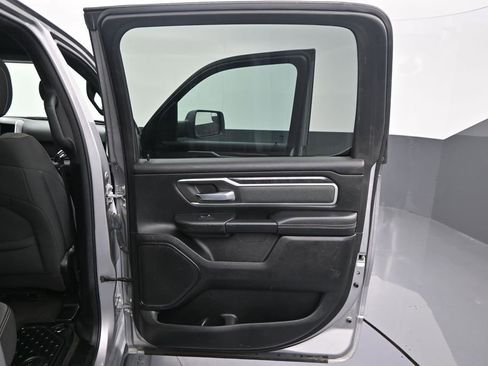 Used 2021 RAM 1500 Big Horn AWD/4WD image 32