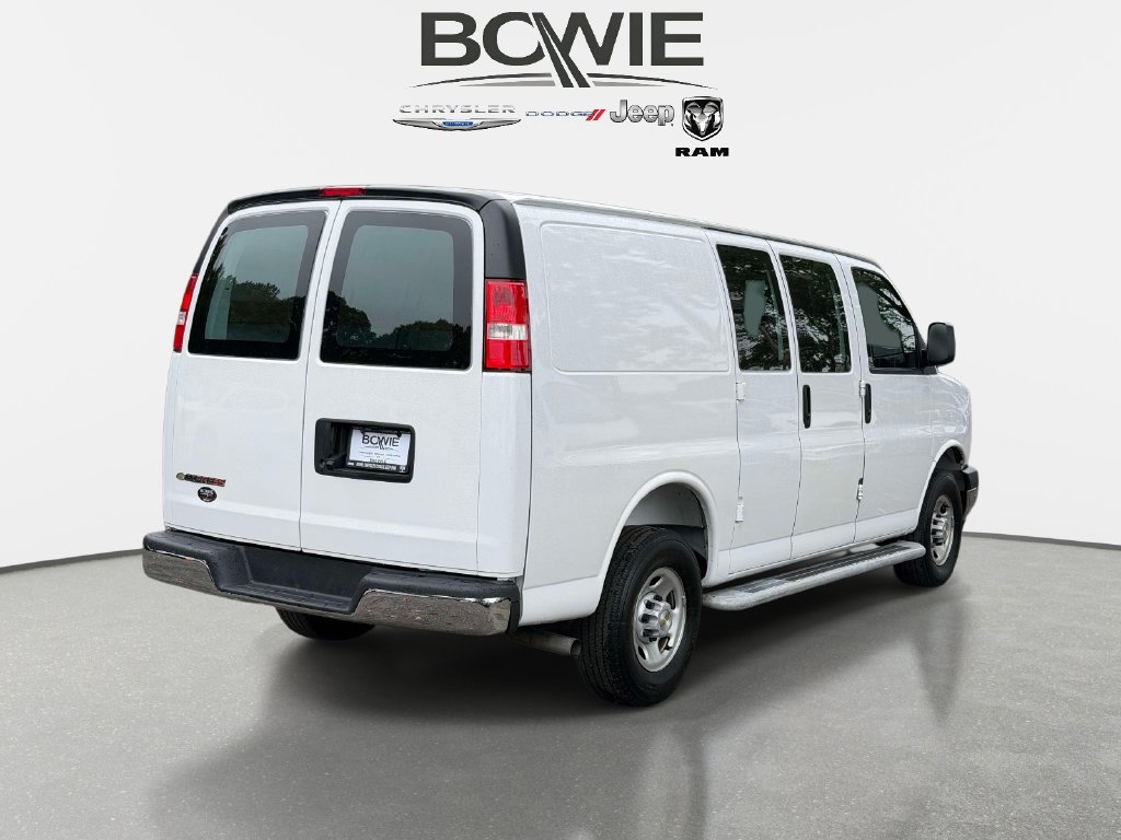 Used 2025 Chevrolet Express 2500 w/ Driver Convenience Package RWD image 2