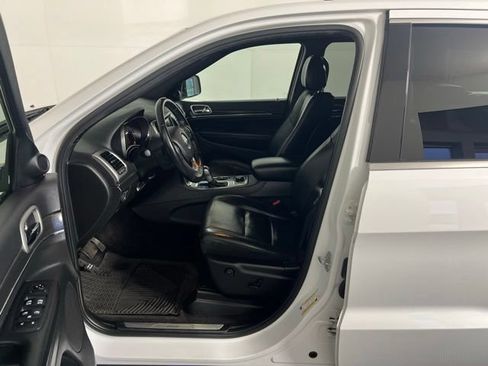 Certified 2018 Jeep Grand Cherokee Limited AWD/4WD image 18